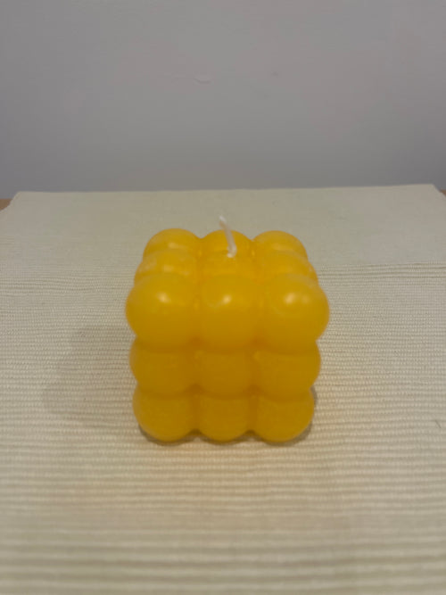 Large bubble candle
